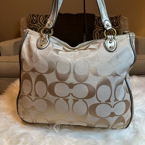 Coach Beige and Brown Tote Bag - Picture 5 of 10